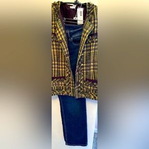 Chico’s Size 3 Tweed Jacket - in the style of Chanel
